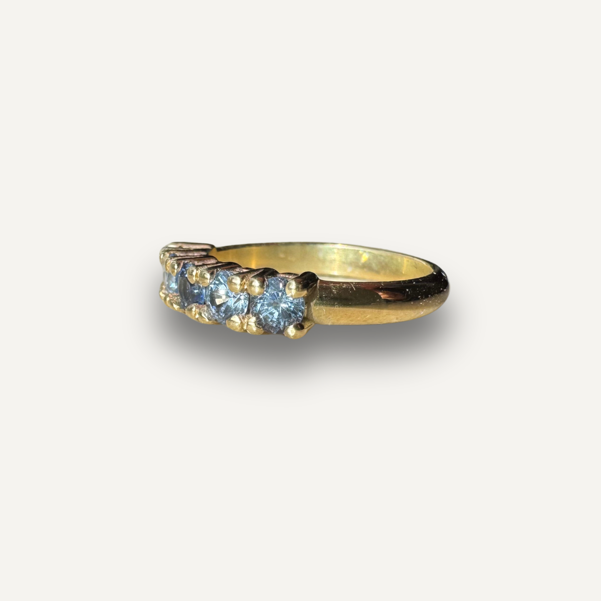 Rijring blauwe saffier