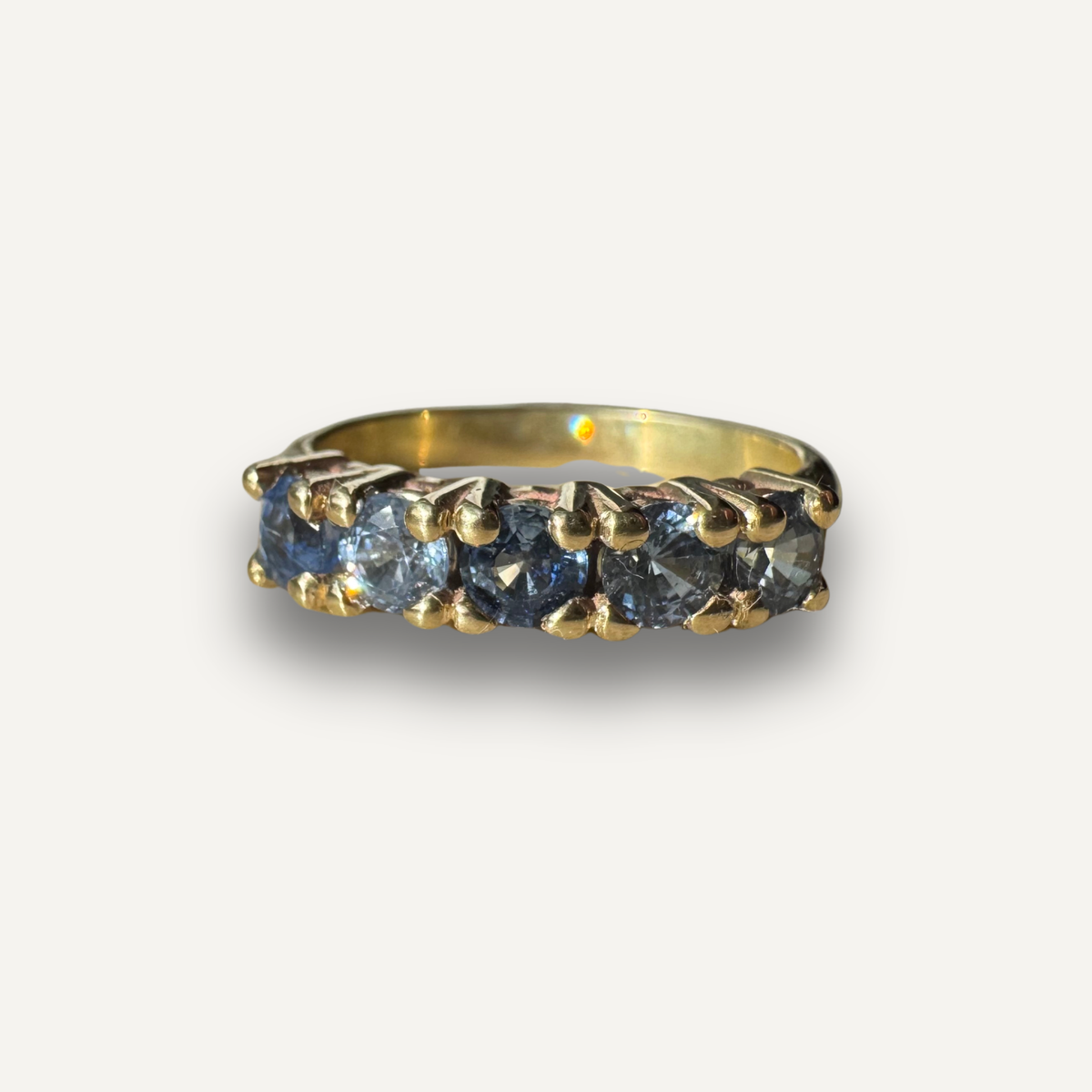 Rijring blauwe saffier